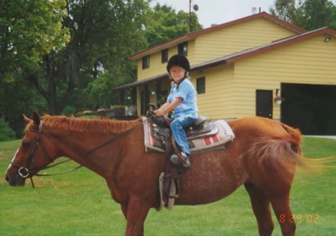 Dr. Sarah Donaldson is an Equine chiropractor in Orillia, ON who has been passionate about horses since her youth.